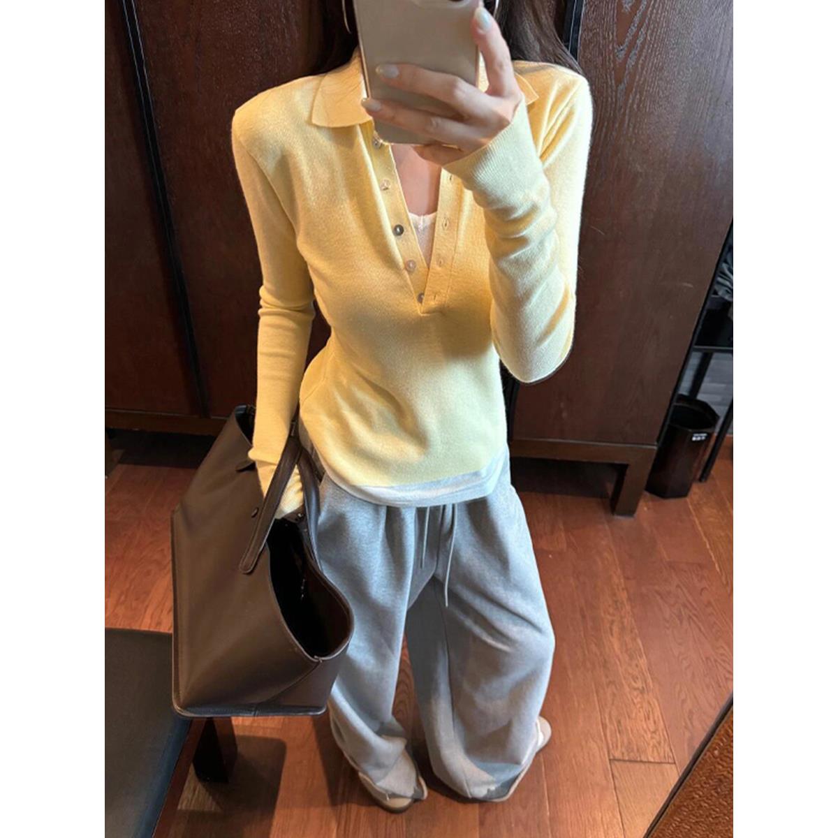 韩系漂亮黄色翻领假两件针织衫女秋冬修身显瘦内搭半开领长袖上衣