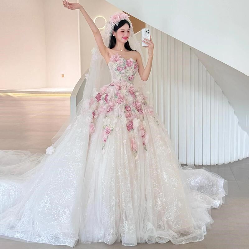 速发抹胸轻婚纱礼服裙超仙甜美立体花朵白色新娘出门迎宾纱高级感