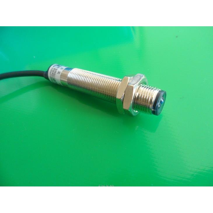 G12-3B1PB反馈反射式光电传感器 直径M12 直流三线PNP常闭