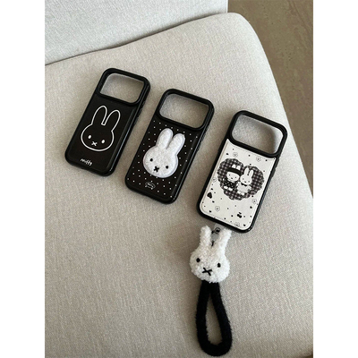 刺绣米菲兔黑绳手机壳