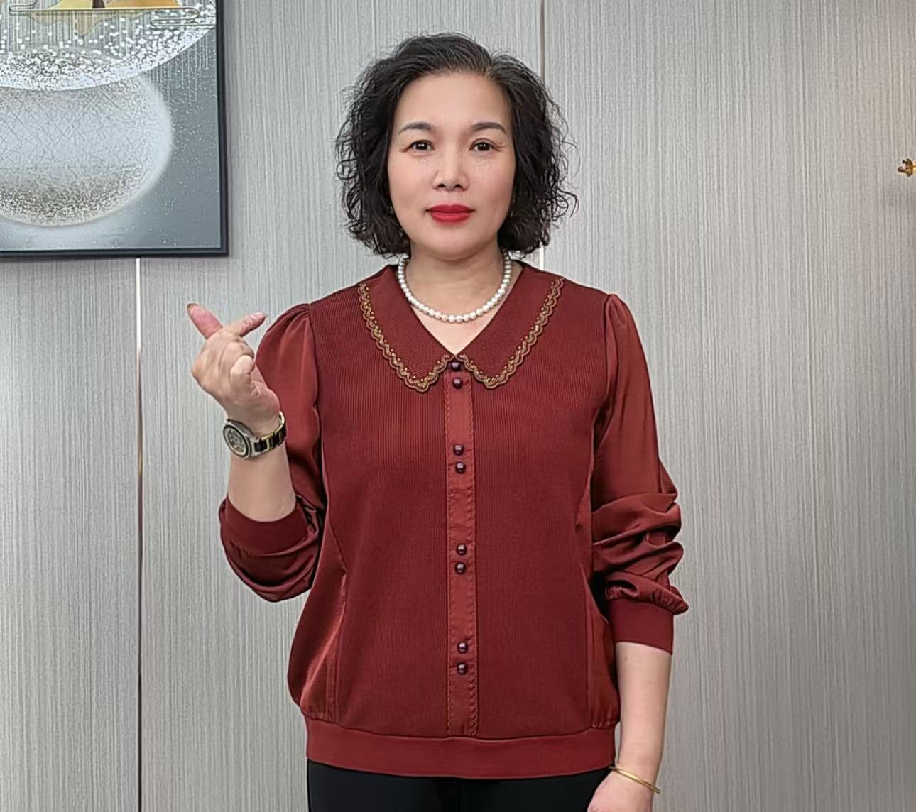 中老年女装秋季花边娃娃领拼接宽松显瘦百搭洋气妈妈装长袖上衣