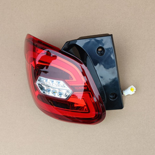 鸿日S1PRO电动汽车轿车后尾灯 A后大灯 后刹车灯 后倒车灯红日PRO