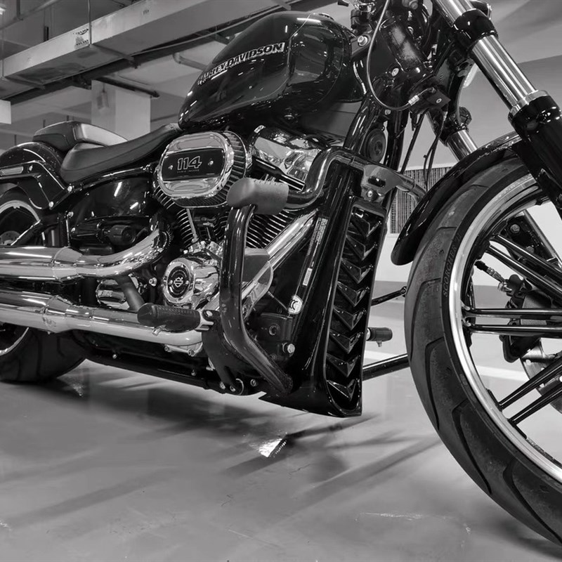 哈雷18年软尾突破者肥仔司令肥霸 街霸改装车架刀锋W扰流罩 导流