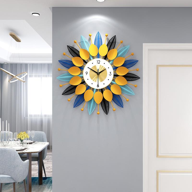 北欧挂钟客厅高级感现代简约装饰画创意时钟铁艺轻奢钟表跨境爆款