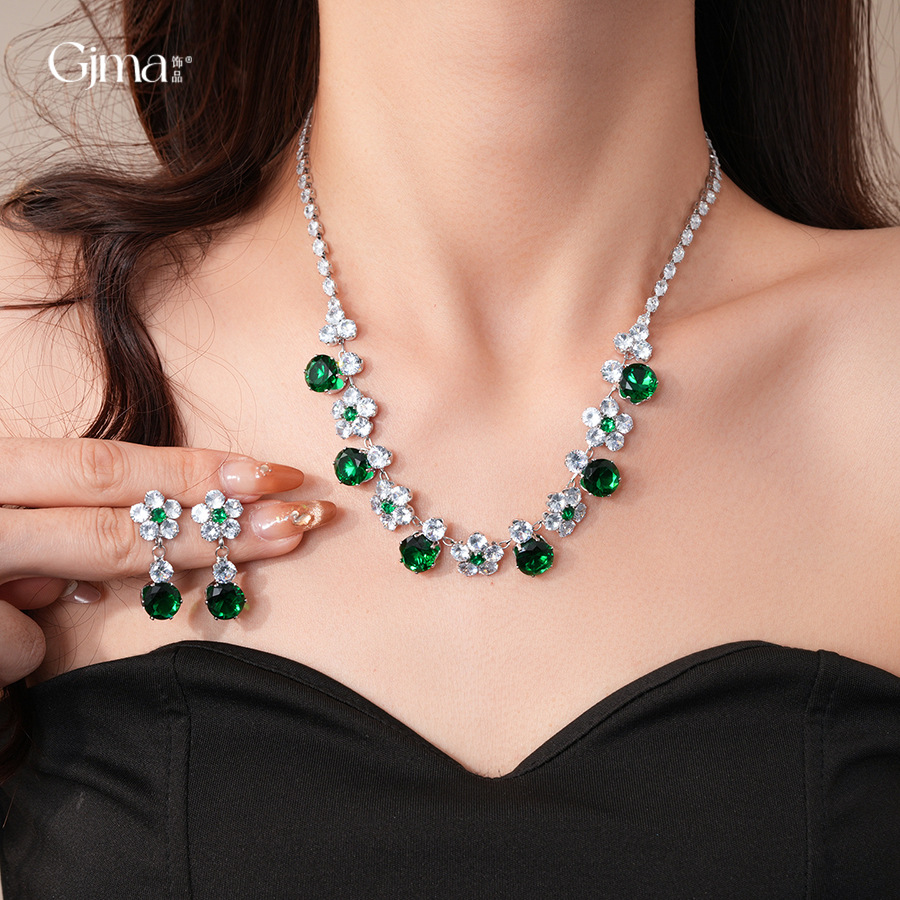 复古宫廷风锆石圆形花朵项链