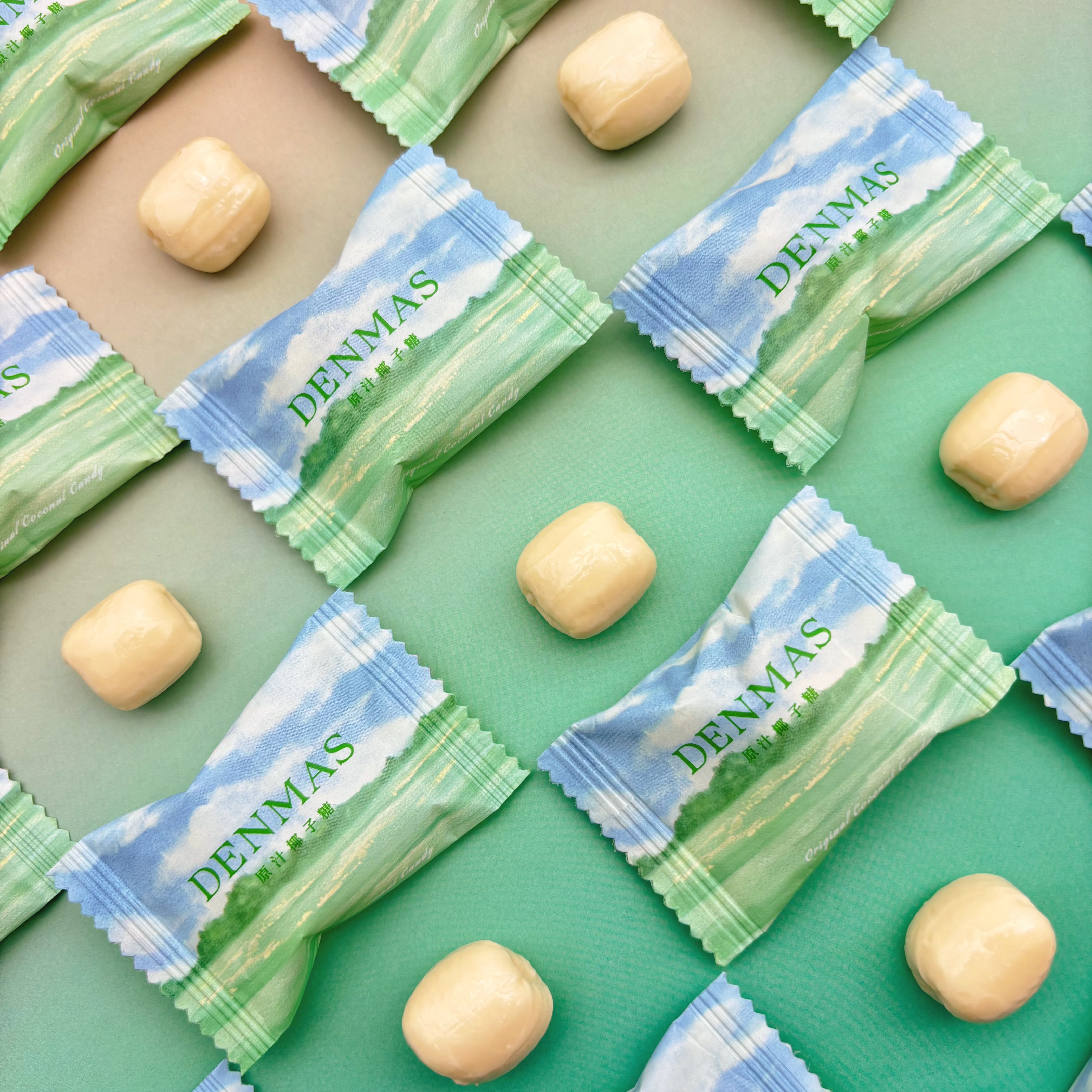 DENMAS绿包装原汁夹心椰子糖