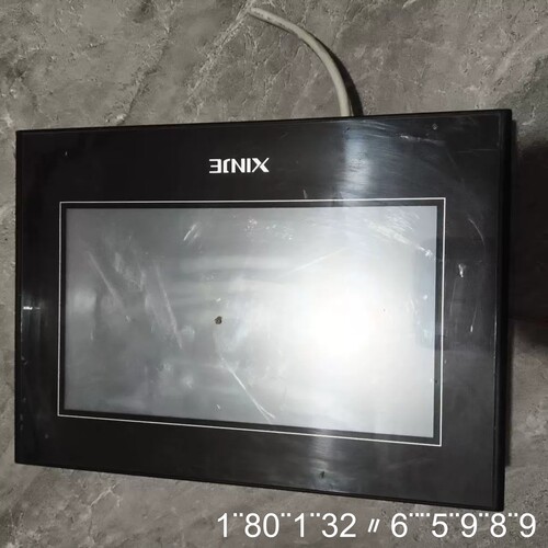 触摸屏TG765S-XT，实物拍的，成色还可以，有点