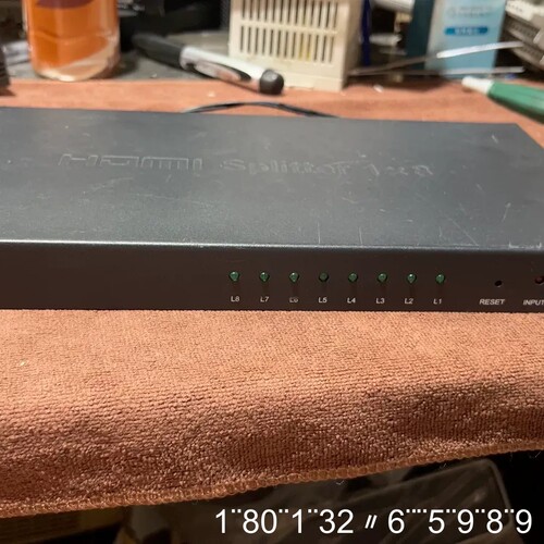 HDMl分配器 1X8