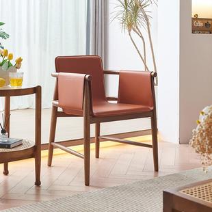 意式极简马鞍皮餐椅白蜡木家用设计师餐桌椅现代简约餐厅实木椅子