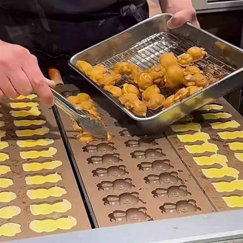 网红20孔布朗熊机熊华夫饼机熊熊鸡蛋仔REPU机仔器小摆烧摊