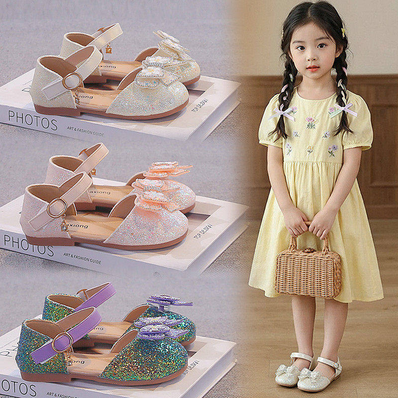 真皮女童凉鞋2026新款夏季亮片蝴蝶结公主鞋软底防滑表演包头凉鞋