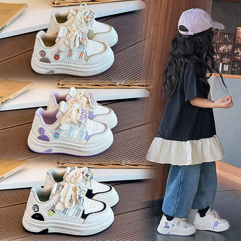 真皮女童运动鞋2026春秋新款透气防滑小白鞋卡通休闲百搭软底板鞋