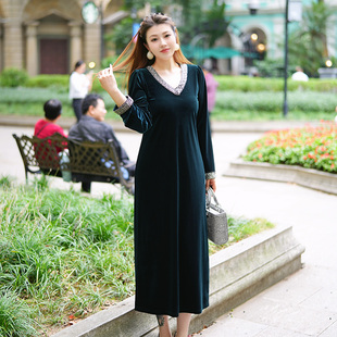 显瘦连衣裙 女装 XYD71733秋季 V领水光丝绒长裙串珠贵气感洋气大码