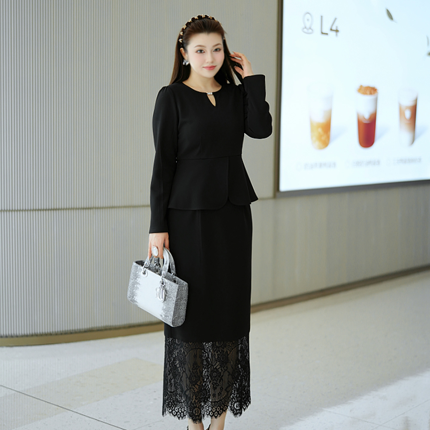 XYD71737/XYD71738优雅圆领女人味气质高级蕾丝套装收腰大码女装