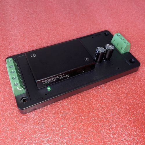 URF2405QB-100WR3A6/2412/2415/2424/2428/24S48 高品质DC电源模