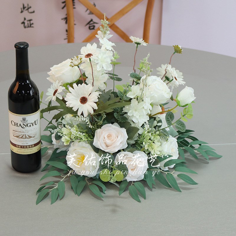 圆形酒店餐桌中间摆花餐厅圆桌桌花宴G会装饰花艺会议室桌面装饰