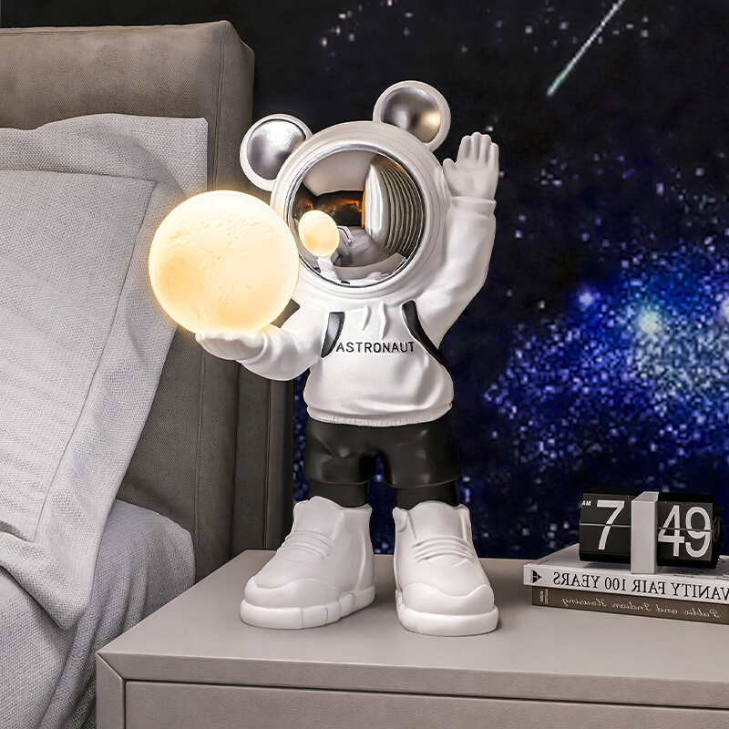 潮酷创意宇航员台灯卧室床头灯装饰夜灯家居客厅电视柜写字桌照明