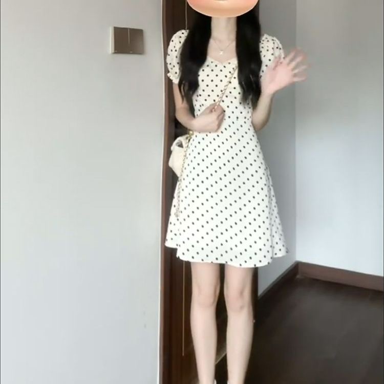法式泡泡袖波点连衣裙女夏2025新款小个子显高收腰短裙温柔风