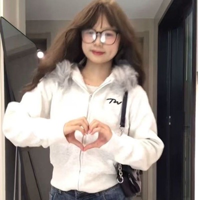 美式复古毛领短款外套女秋冬新款小个子保暖加绒休闲百搭连帽卫衣