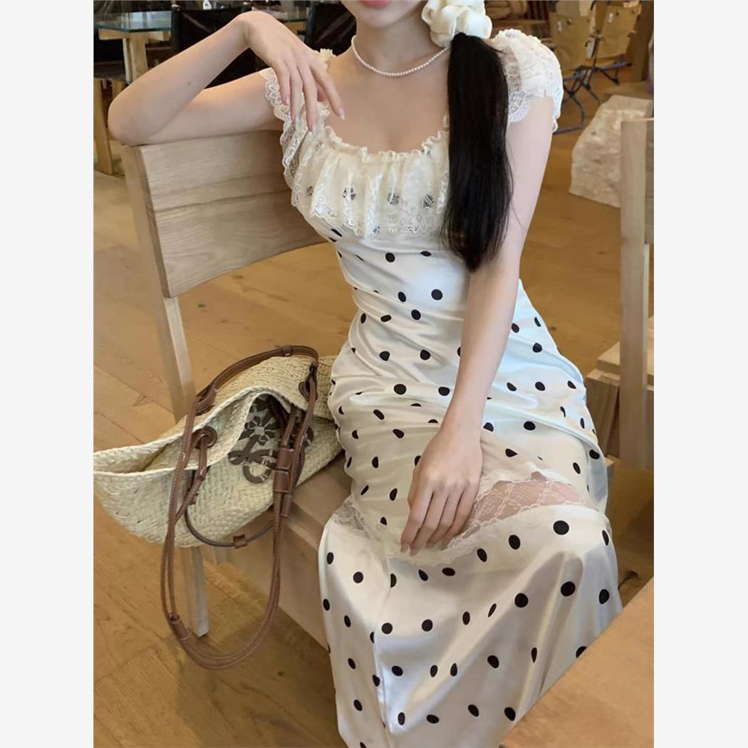 波点蕾丝长款露背连衣裙女2025夏季新款甜美收腰显瘦气质吊带长裙