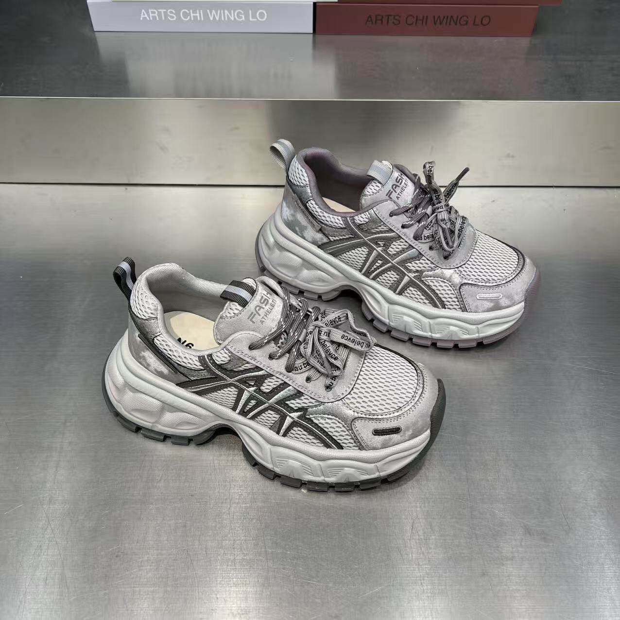 厚底增高老爹鞋女2026春季新款爆款复古透气轻便网面休闲运动鞋子