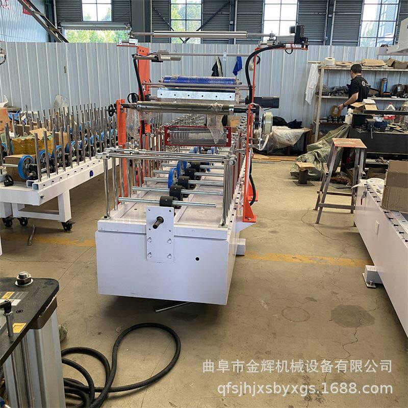 集成牵绊门套线板多功能包覆机自动纠偏连续供胶型材装饰板包覆机