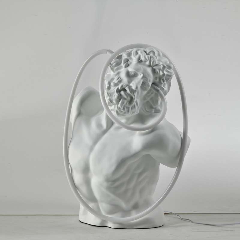 现代简约拉奥孔劳孔雕塑树脂玻璃钢摆件酒吧台灯展厅装饰落地灯