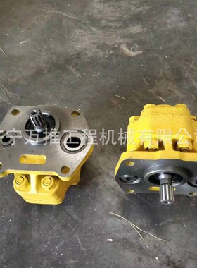 推土机D58A-17  D53A-17 齿轮泵   704-11-38100
