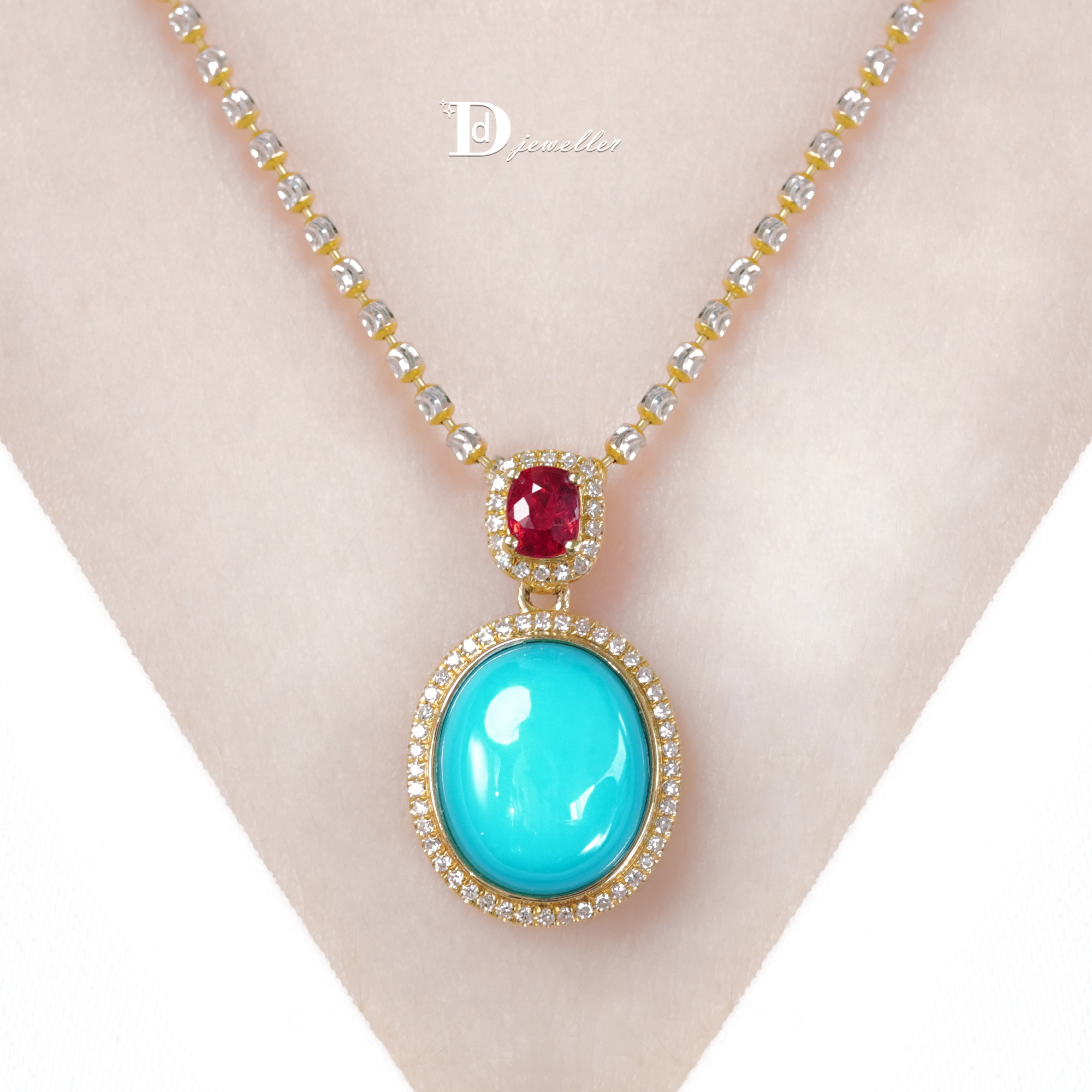 18k金美松伴红尖晶万能扣挂坠