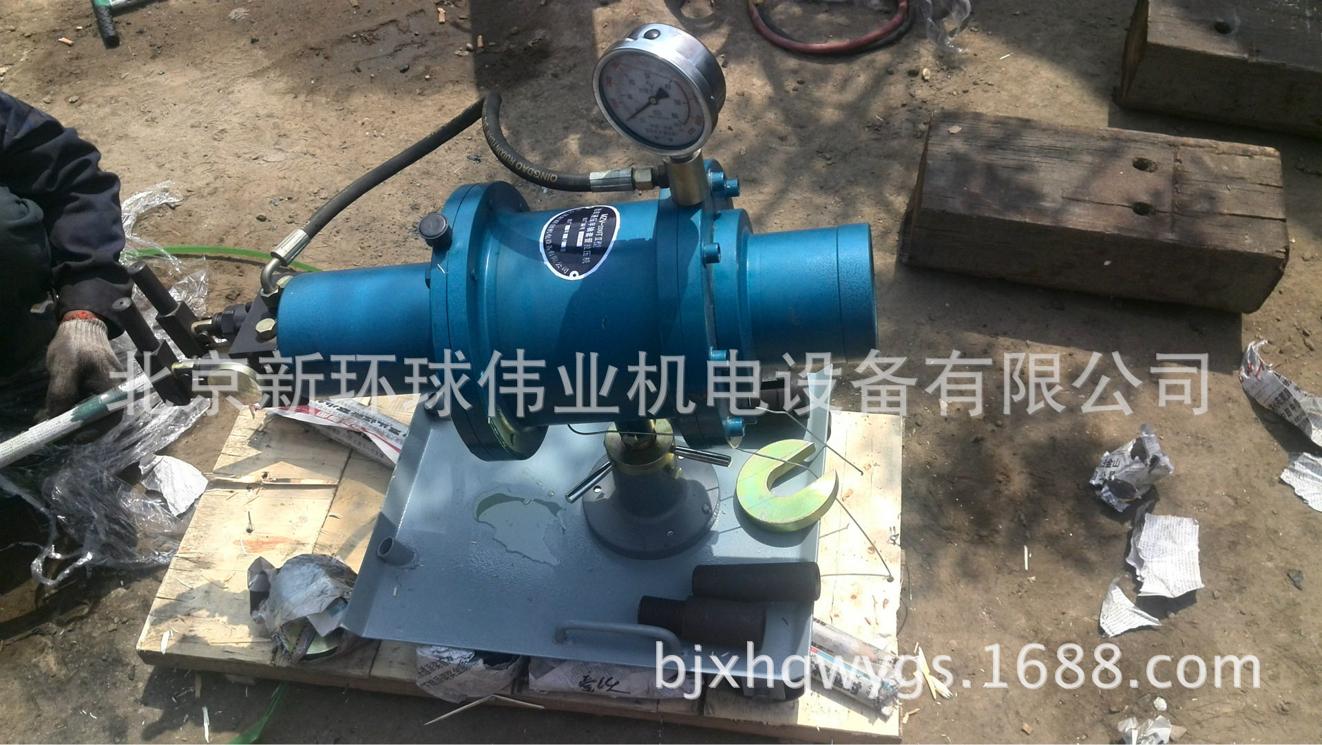 200T150T100T大车半轴套管拉压机