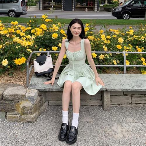 Lienni轻氧/夏季新款气质镂空露肩收腰显瘦绑带无袖吊带连衣裙女