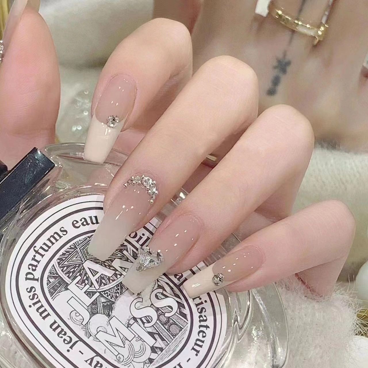 乳白色系爱心钻生椰法式碎钻假指甲手工穿戴甲显白美甲穿戴甲,彩妆/香水/美妆工具,美甲工具,淘宝优惠券,粉丝福利购,淘宝优惠卷