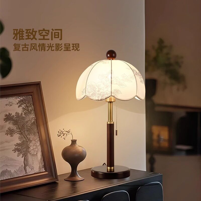 法式中古复古实木布艺装饰台灯
