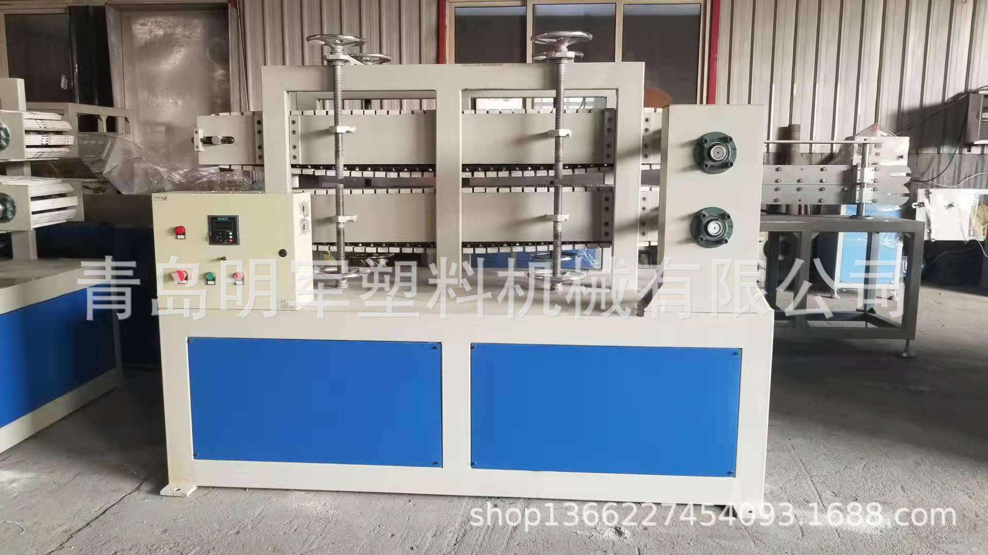 明军专业生产优质履带牵引机