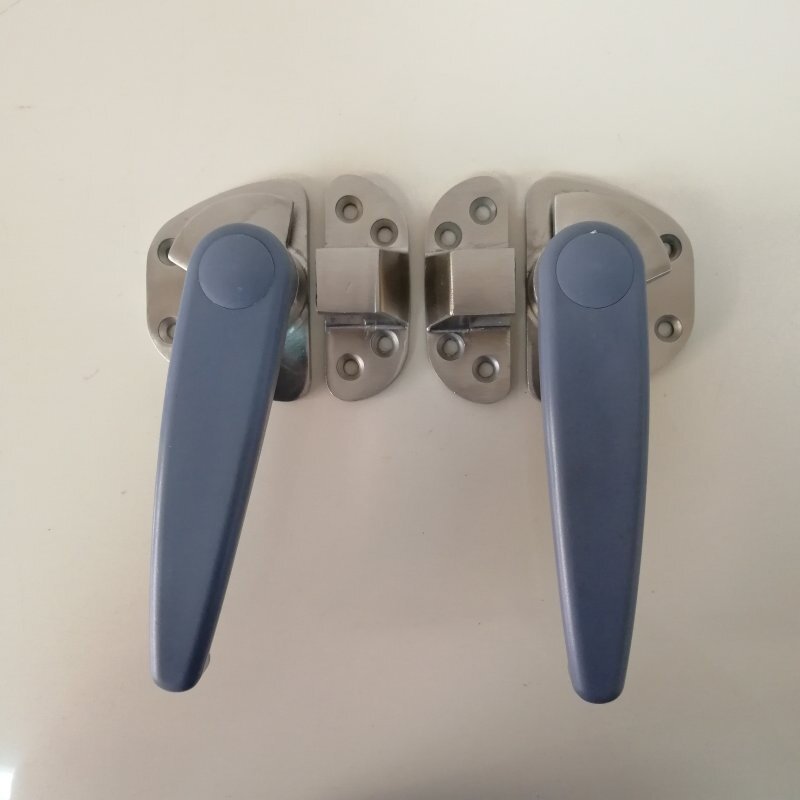 不锈钢灰色拉手 厨房蒸柜冰箱冷库门锁连勾 商用厨具胶柄门把手