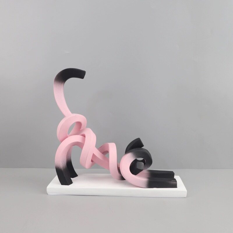 现代伸展猫儿童房扭曲线条猫咪趣味样板间售楼处卧室米黑动物摆件