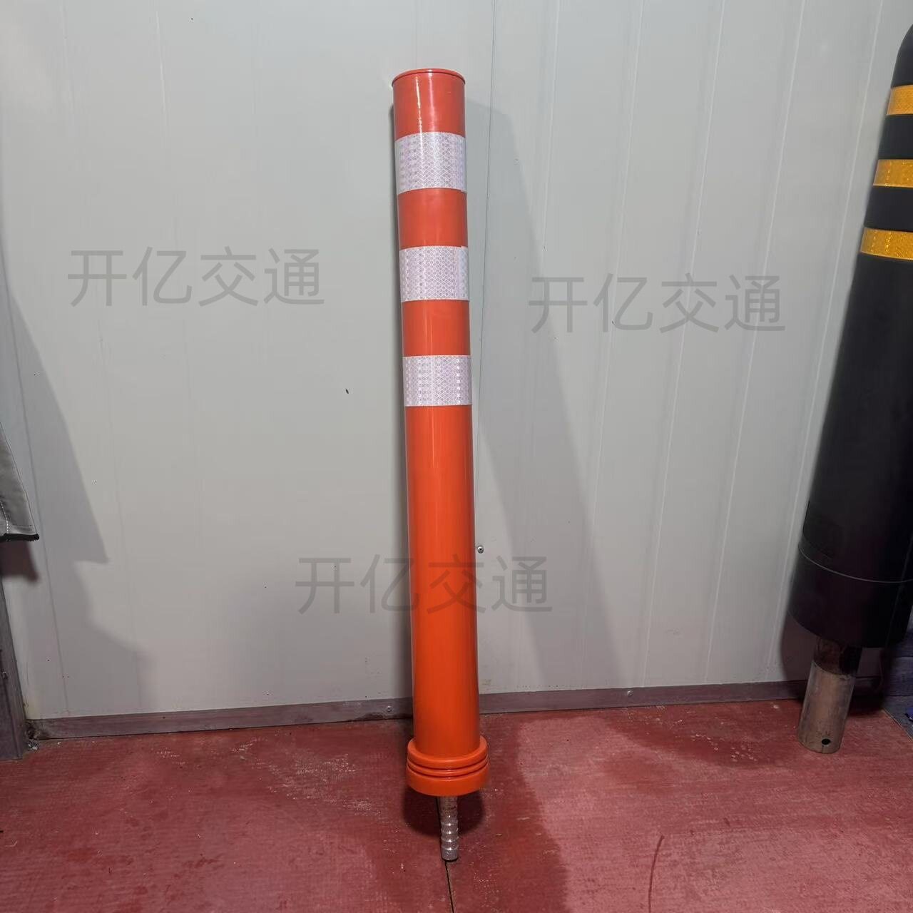 TPU防撞警示柱柔性柱全新料安全防撞柱预埋隔离桩