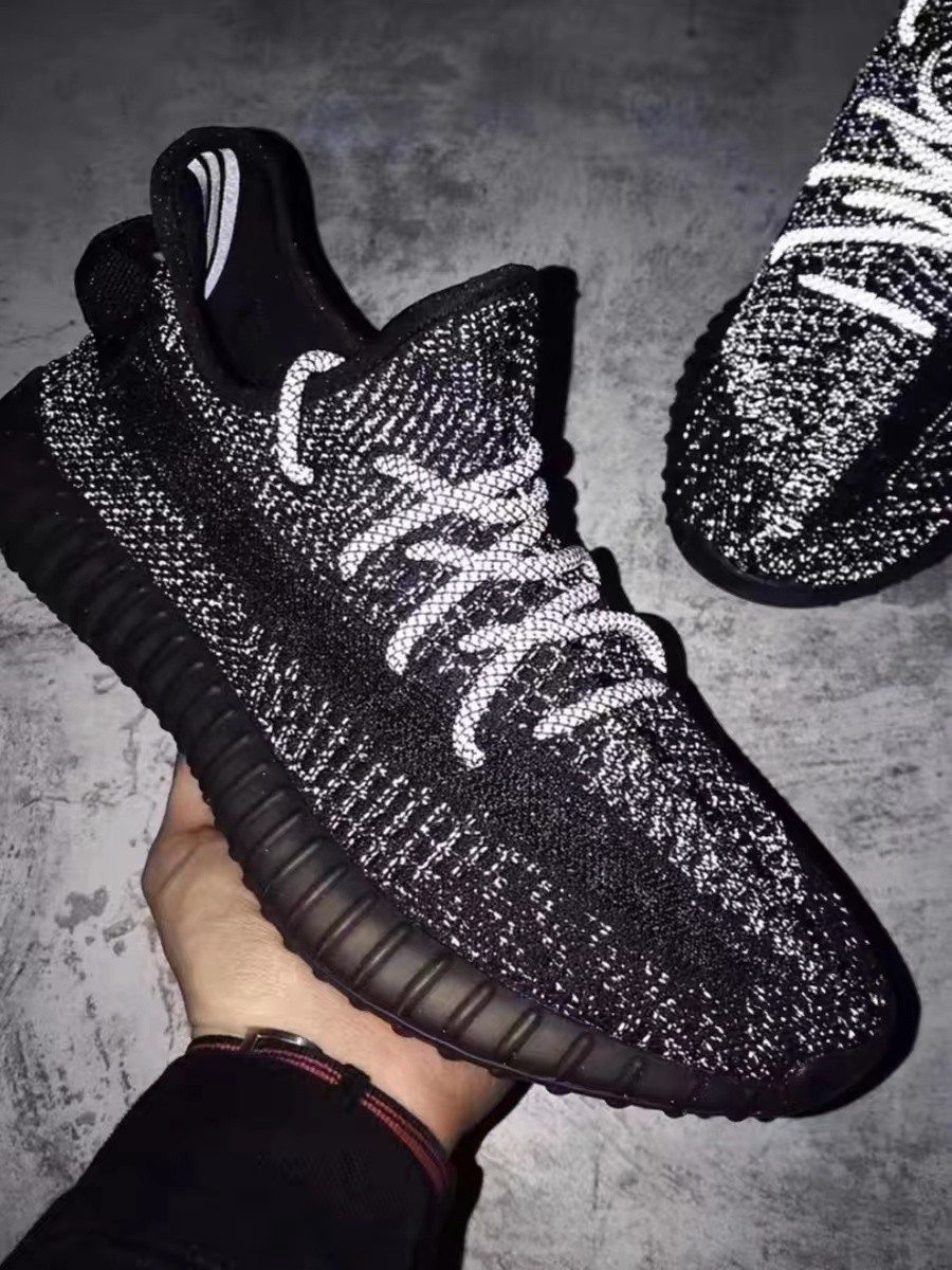 YG官方正品2024运动鞋春夏季椰子350情侣款休闲跑步鞋男女款_奥莱运动专柜_运动鞋new-第4张图片-提都小院 YG官方正品2024运动鞋春夏季椰子350情侣款休闲跑步鞋男女款_奥莱运动专柜_运动鞋new-第4张图片-提都小院