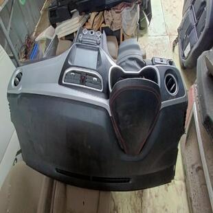 座椅 价格再议 工作台仪表台 议价15年华晨中华V3老款