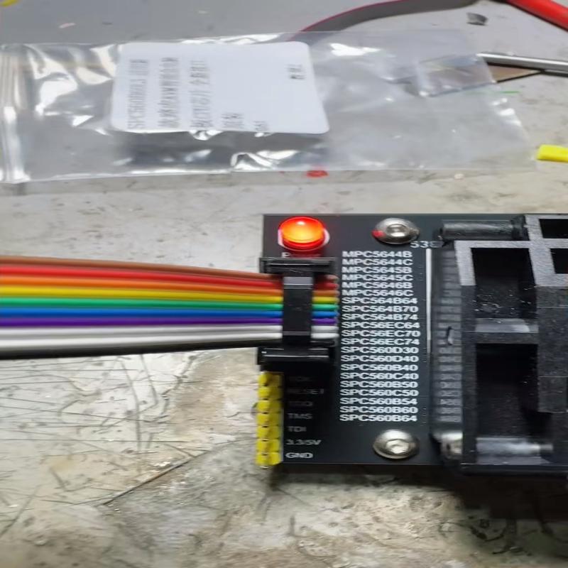 议价路虎智能盒SPC560B60读写适配器（100脚封装间距