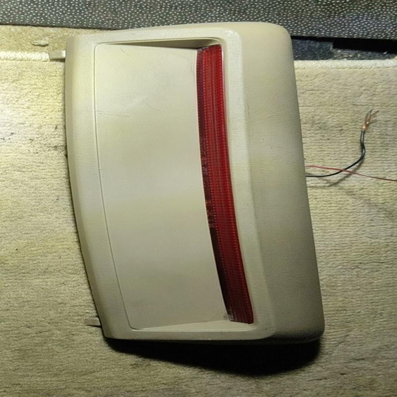 议价风度A33原装高位刹车灯，纯拆车件，成色如图实物图，标价