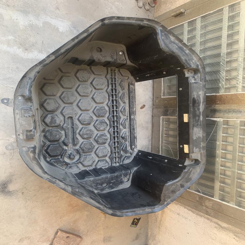 议价适用于特斯拉models老款前备箱