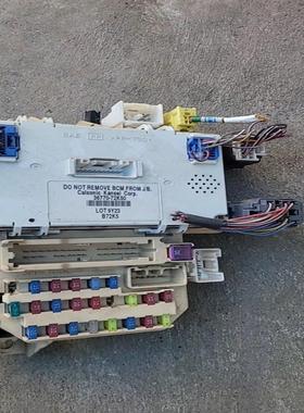 议价铃木雨燕室内保险盒 配电盒总成36770-62J50,3