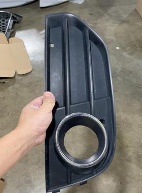 议价奥迪A4allroad右边雾灯框。14-16款allro