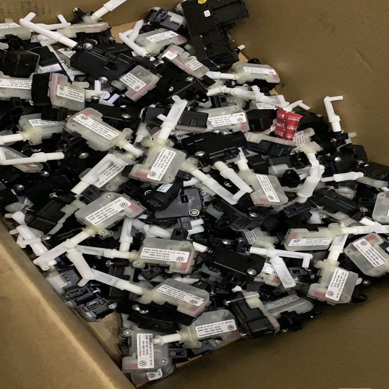 议价朗逸后备箱电机，后备箱闭锁器，后备箱调节原件，