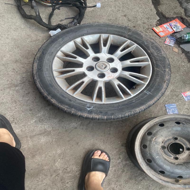 议价长安逸动16寸轮毂拆车件