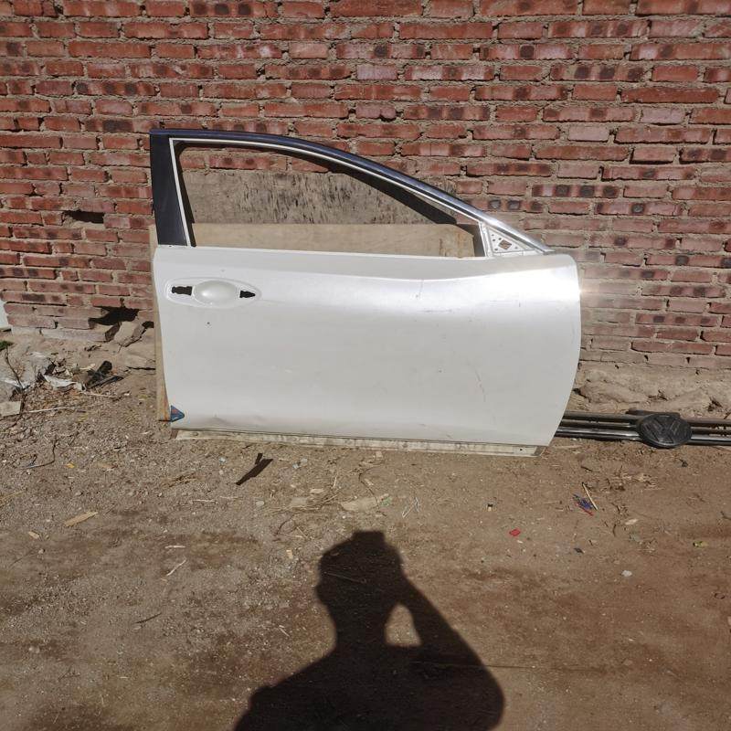 议价尼桑奇骏右前门局部点伤里口胶线需要处理一下简单好修需要的,电子元器件市场,其它元器件,淘宝优惠券,粉丝福利购,淘宝优惠卷