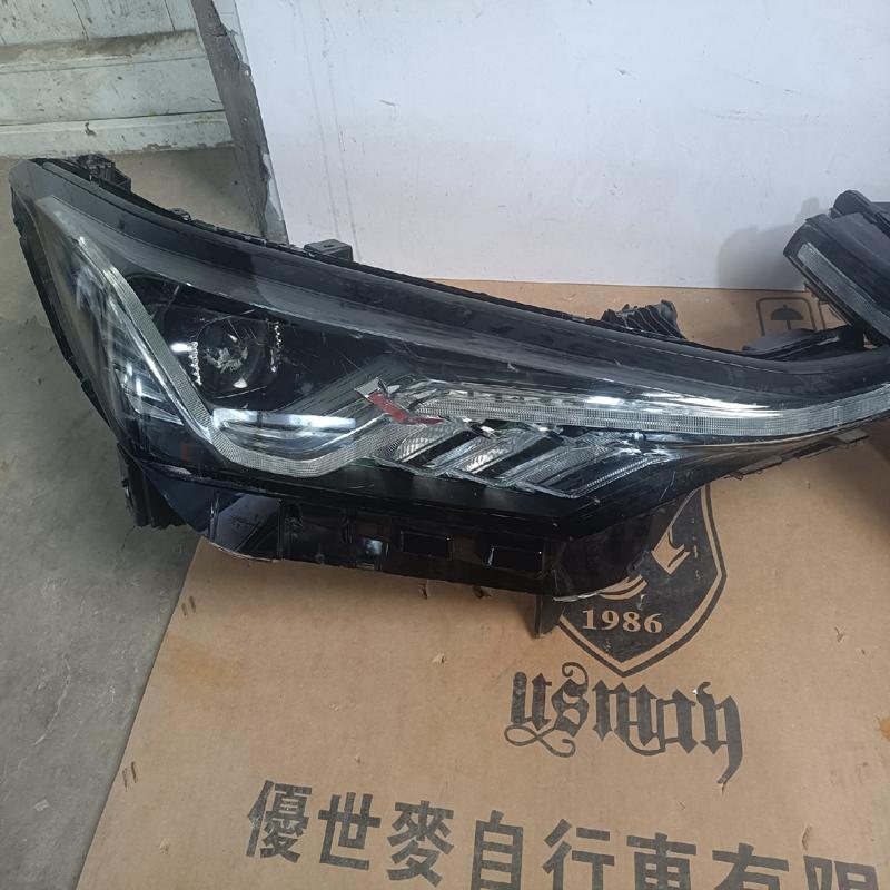 议价拆车大灯，长安CS75PULS纯拆大灯