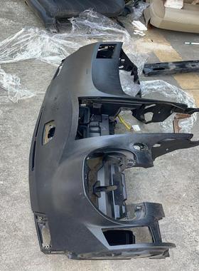 议价GS300 06-12 仪表台 原装没炸过 黑色 表面有