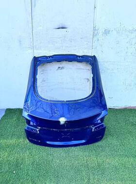议价特斯拉Model S后盖，蓝色，原厂拆车件。成色良好，轻